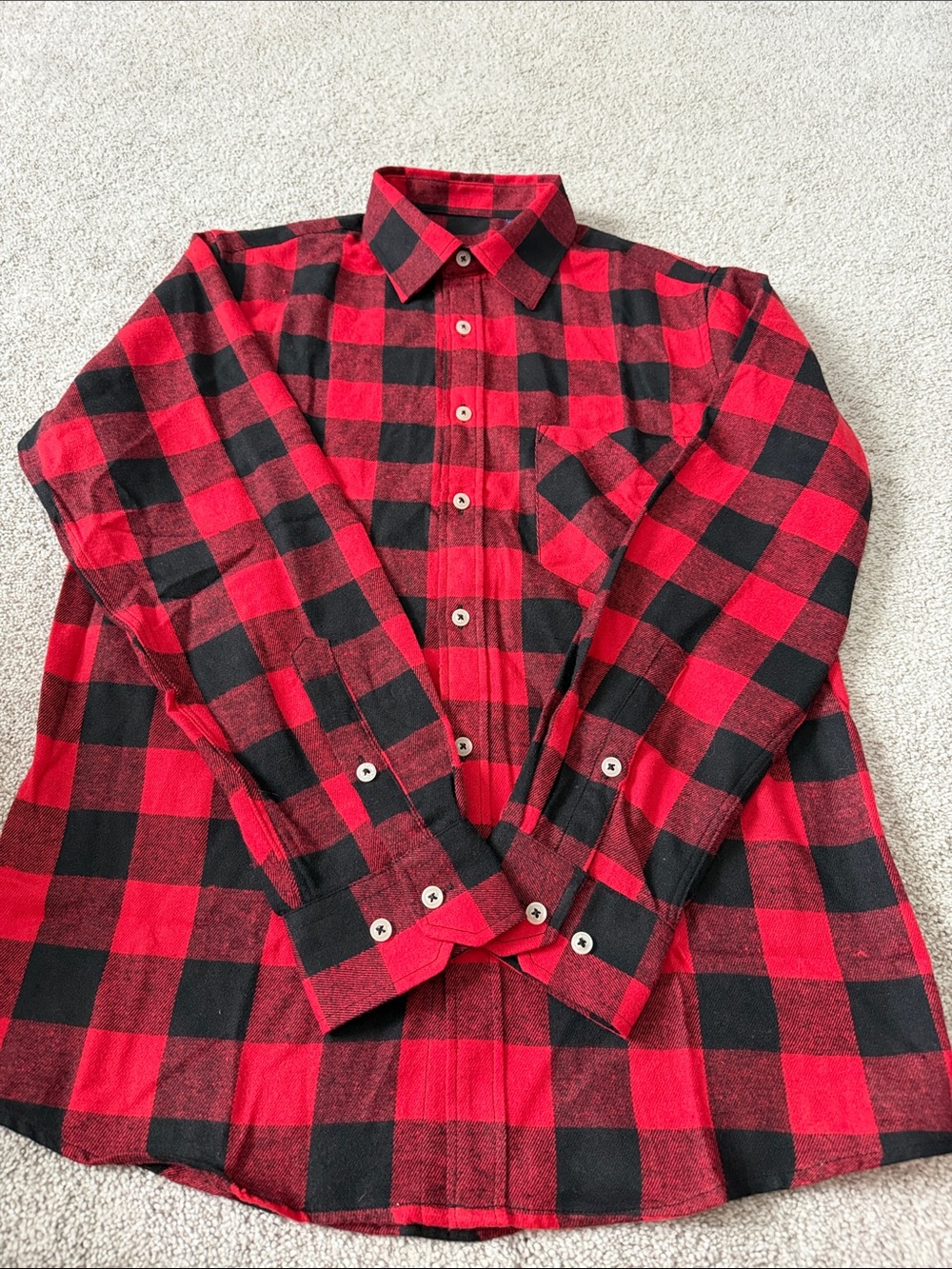 Men's Red and Black Buffalo Plaid Casual Button-Down Shirt